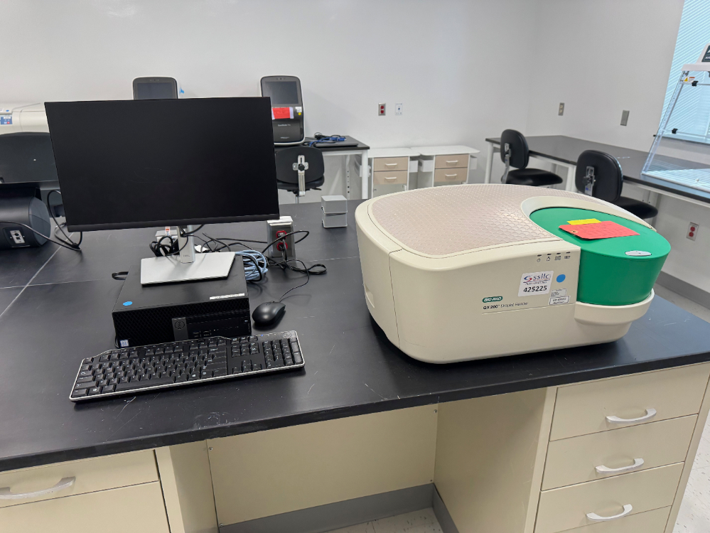 Image of Bio-Rad QX200 Droplet Reader